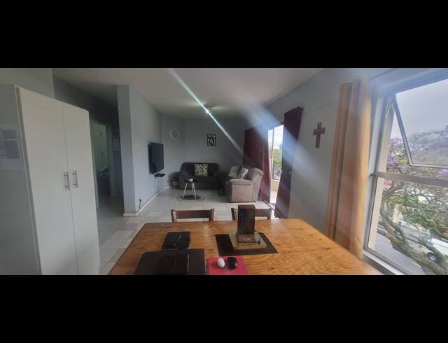 2 BEDROOM FLAT FOR SALE IN WINDERMERE